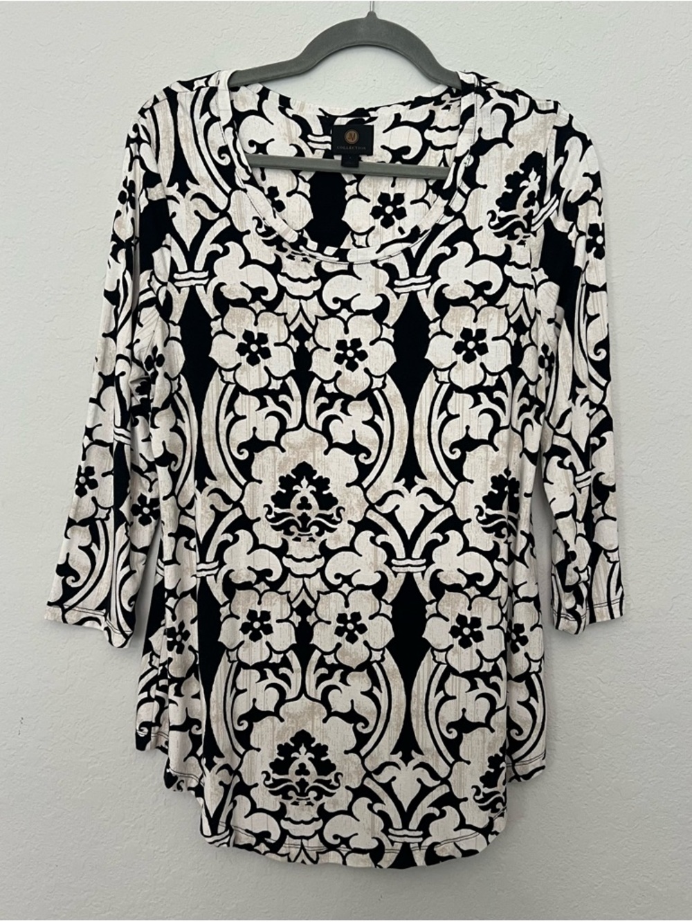 JM Collection Black and White Floral Scroll Print Long Sleeve Top